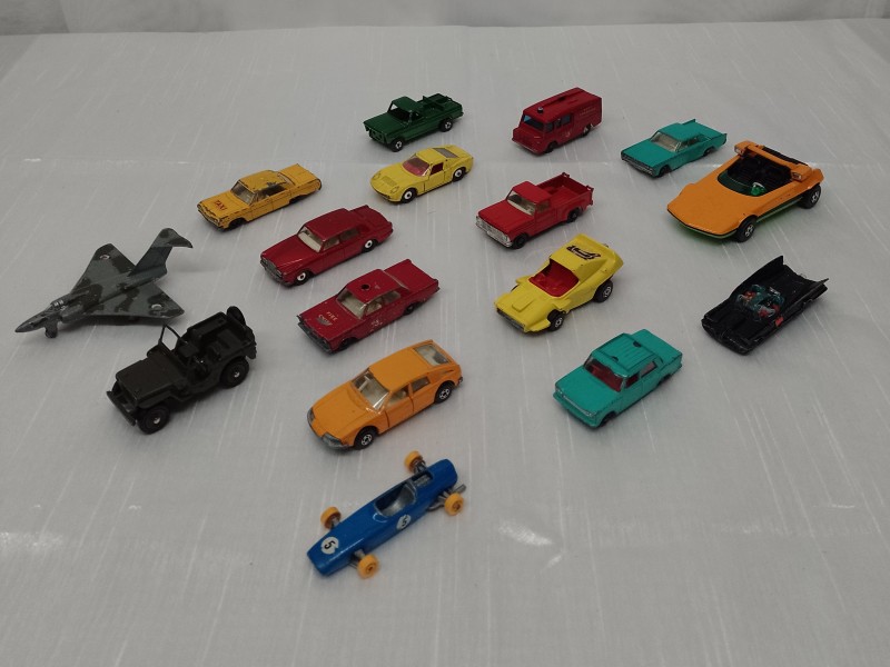 Verzameling Matchbox en Dinky toys auto's