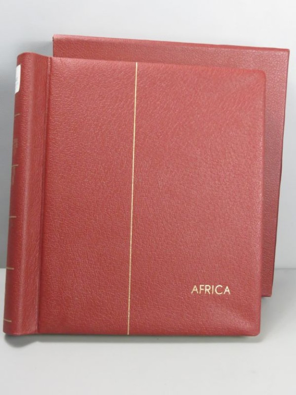 Postzegels album Uganda 1962-1977