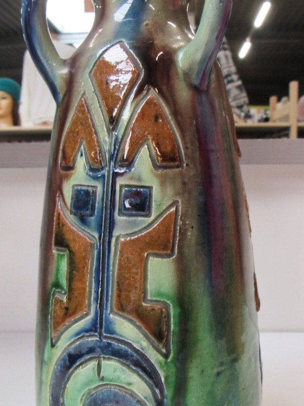 Vaas in aardewerk (vermoedelijk Vlaams)