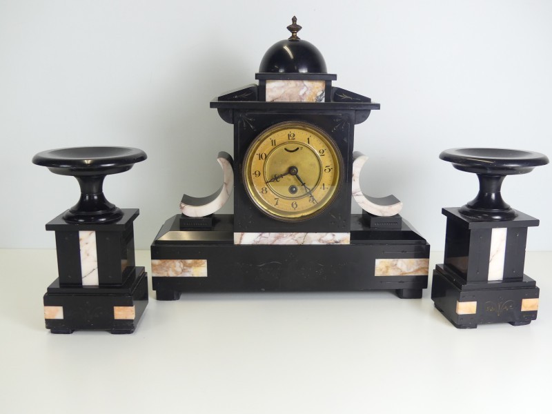 Napoleon III stijl zwart marmeren klok