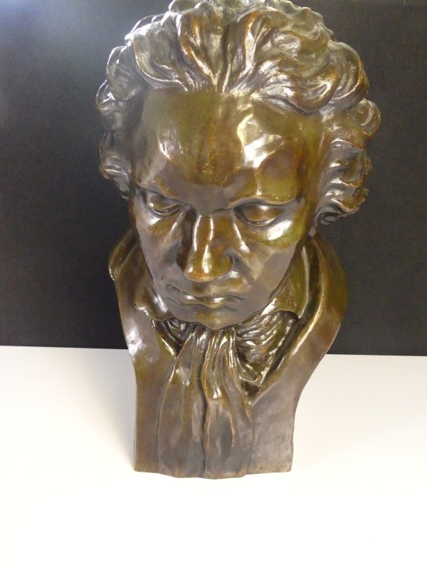 Bronzen beeld Beethoven