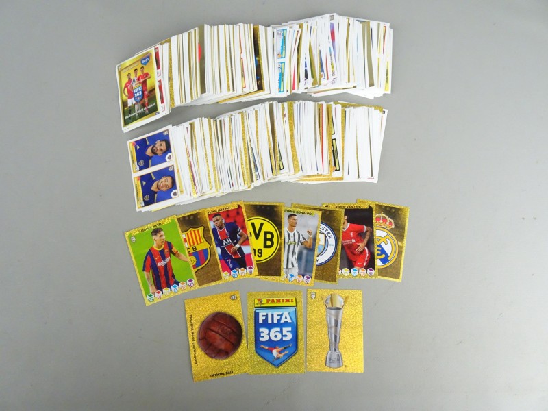 863 Panini stickers Fifa 365 2021