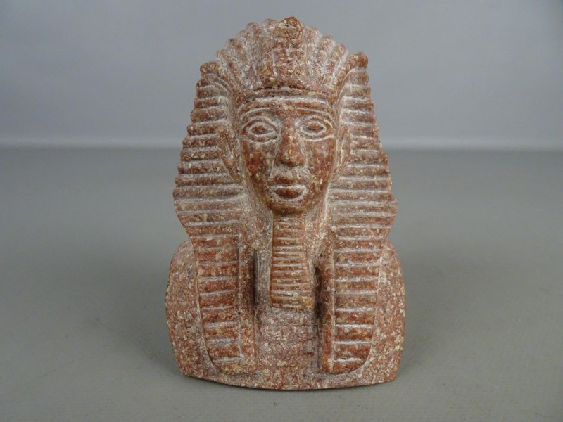 Beeld Farao Toetanchamon - Kringwinkel