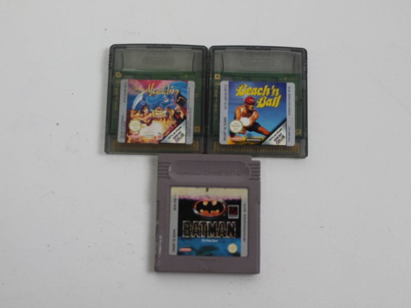 Gameboy (color) games - Batman, Aladdin, Beach 'n ball