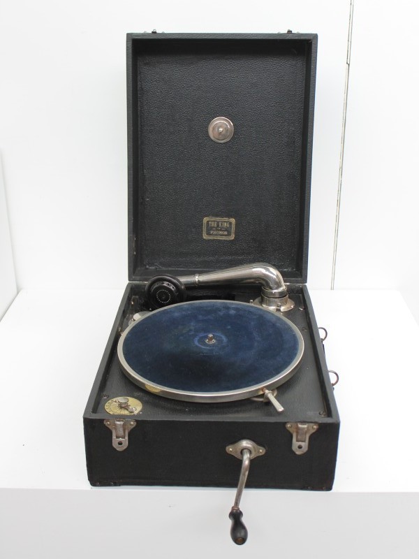 Vintage vroege 20ste eeuw draagbare bakeliet grammofoon