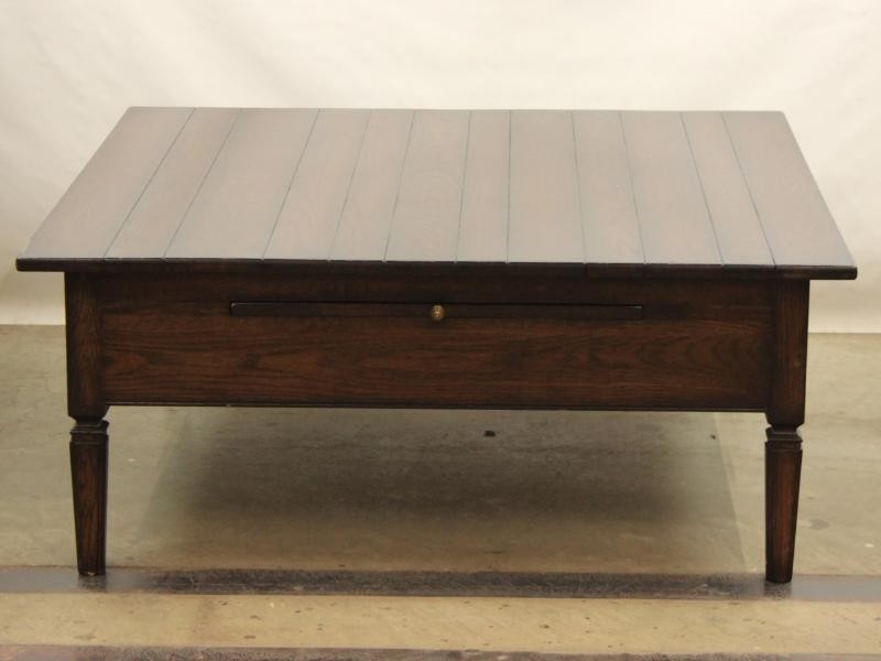 Knappe vierkante salontafel met 2 schuiven en 6 uittrekbare tabletjes (hout)