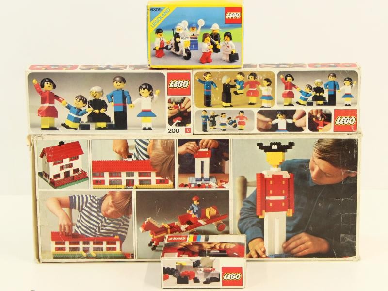 Lot 5 Vintage Lego Dozen