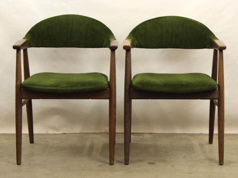 Duo retro vintage houten groene stoelen
