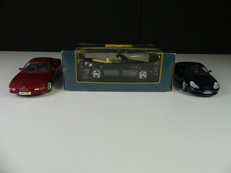 Lot Vintage speelgoedauto's