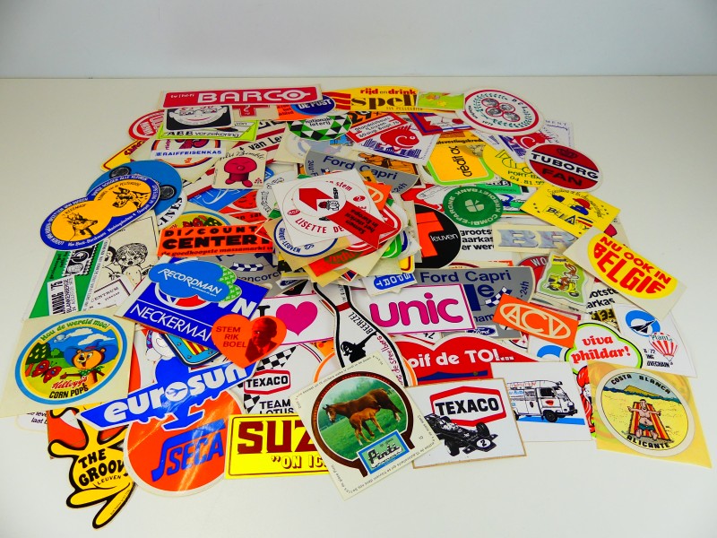 Lot 2 - Vintage – 730 gr aan stickers - diverse onderwerpen