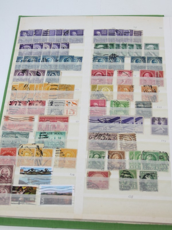 USA Postzegels - 6 rijkelijk gevulde albums (1905 - 2000)