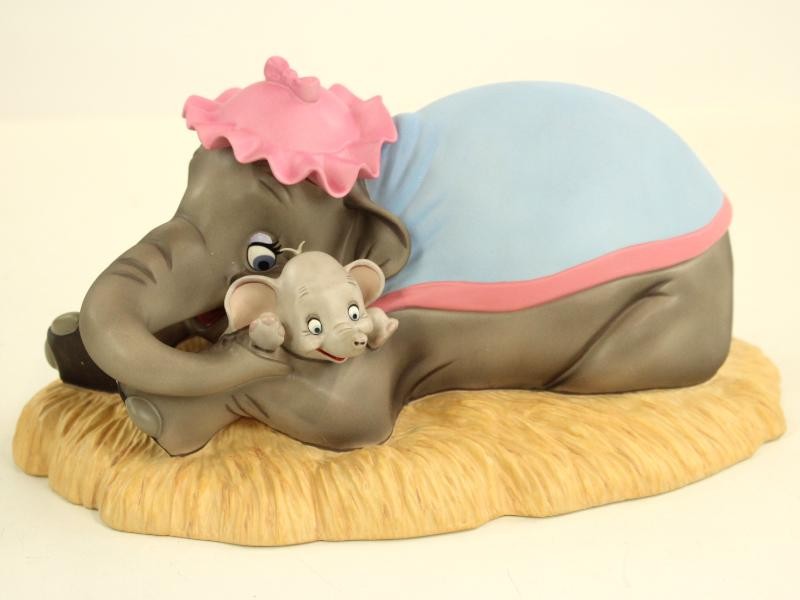 WDCC - Disney Classic Collection - Mrs. Jumbo & Dumbo