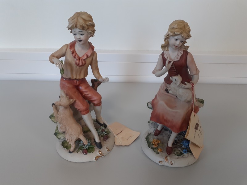 2 beeldjes Capodimonte porselein