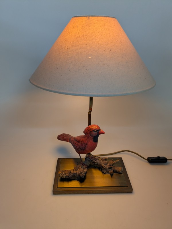 Bijzondere sfeerlamp met rode kardinaal