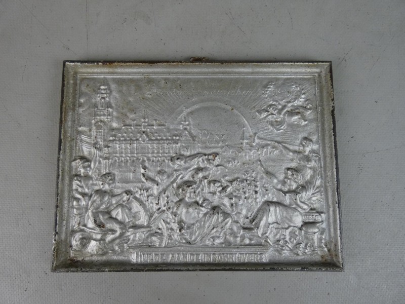 Decoratief gietijzeren plaquette - Liefdadigheidswerken, 1918