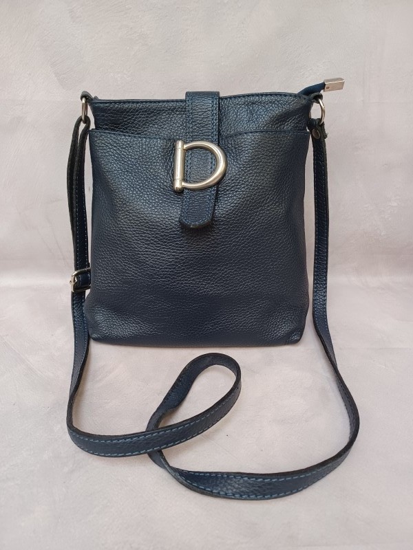 Donker blauwe lederen dames handtas