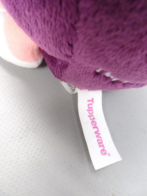 Paarse Tupperware knuffel