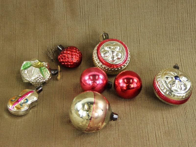 Ajeko lot van 8 kerstballen