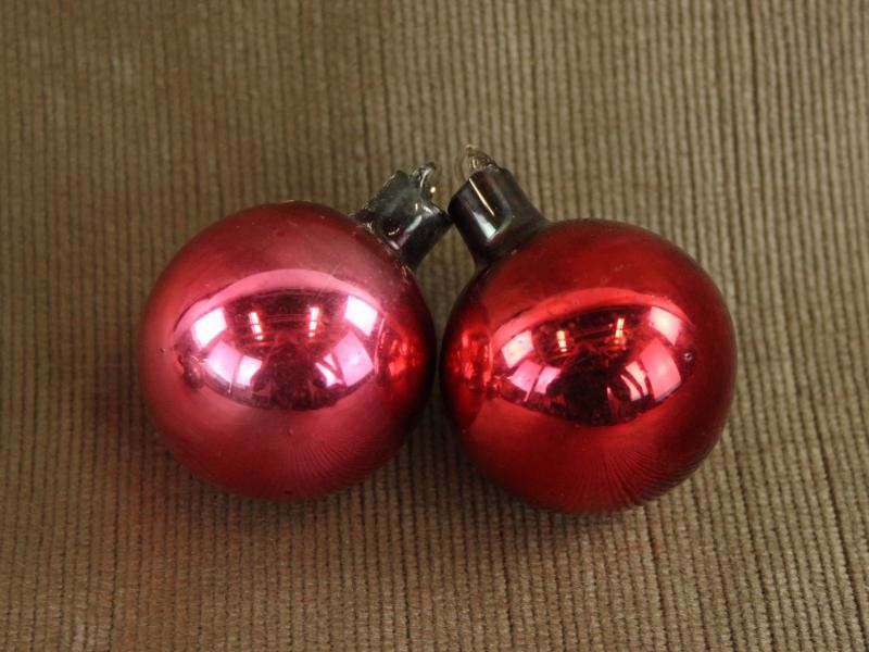 Ajeko lot van 8 kerstballen