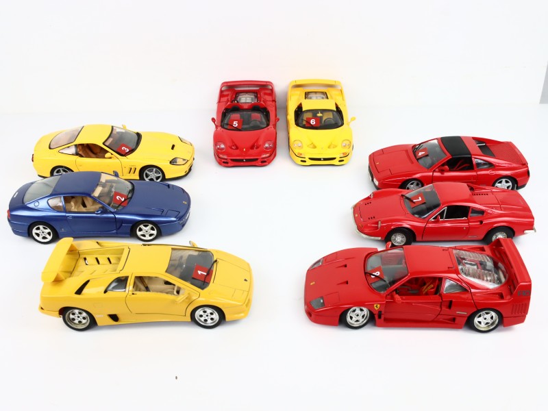 Grote collectie Italiaanse modelauto’s - 1/18