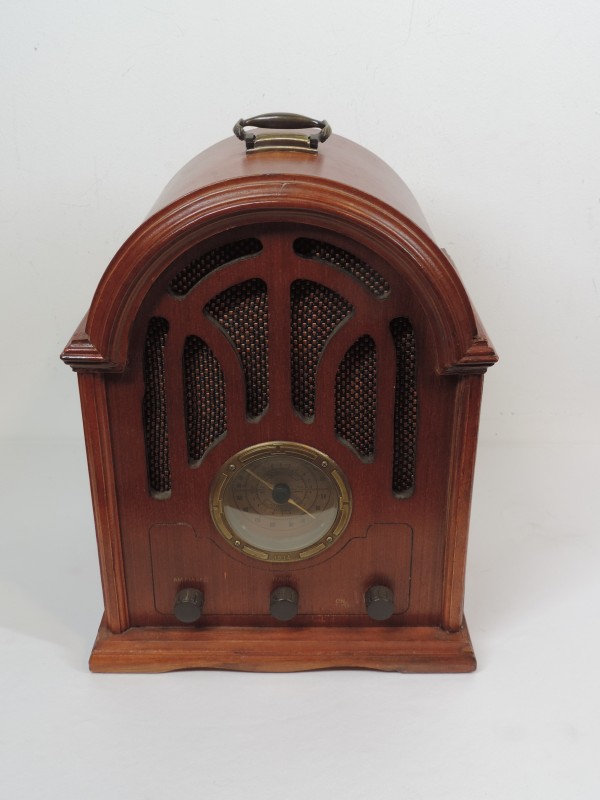 Retro houten radio