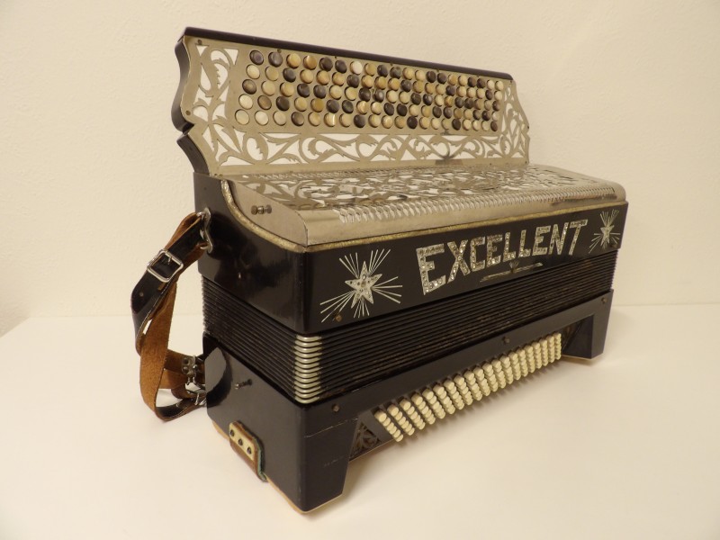 hagstr-m-excellent-knopaccordeon-kringwinkel