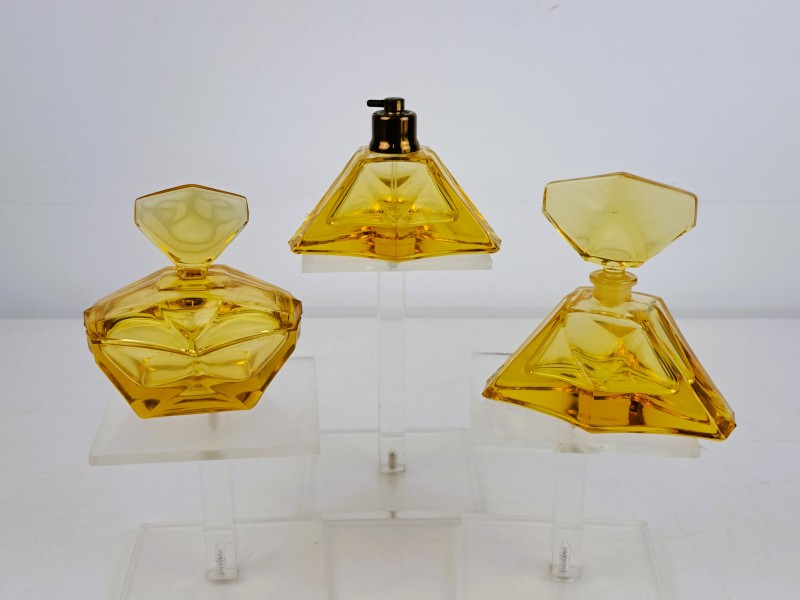 Set van 3 vintage amberkleurige glazen parfumflesjes – Art Deco stijl.