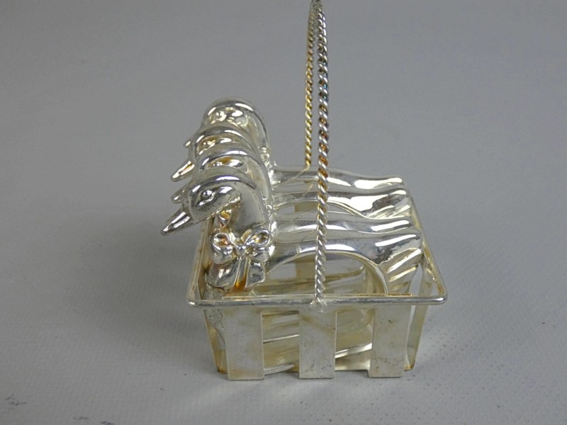 4 Servetringen in Eend-vorm in mandje