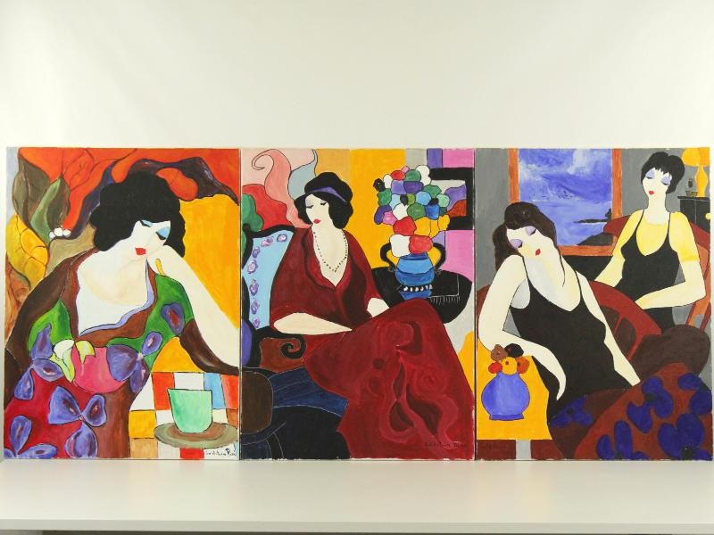 Drieluik: 3 Portretten van voorname dames met felle achtergrond in contrastkleuren gesigneerd René Goldstein (De ALLERLAATSTE 3 uit onze collectie!)
