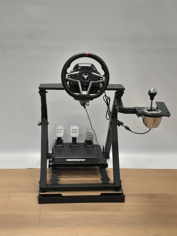 Next Level Racing Frame met Thrustmaster Stuur & Shifter
