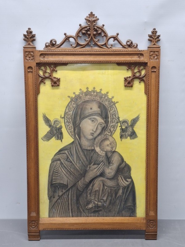 Religieuze potloodtekening – Madonna met Kind en engelen, in gotische houten kader (met gebruikssporen)