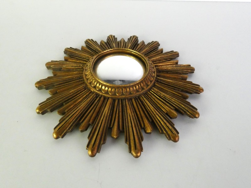 Zonnespiegel met bol glas