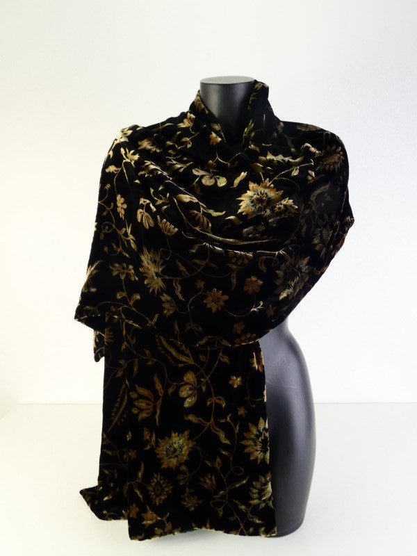 Pazuki London fluwelen sjaal / stof (82% rayon + 18% zijde)