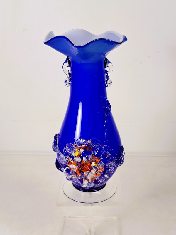 Handgemaakte Murano glazen vaas in blauw.