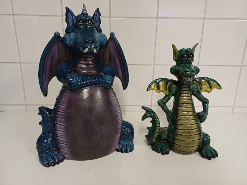 Set van 2 drakenbeelden
