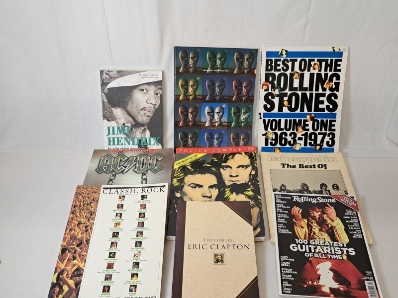 Lot rockmuziek boeken en magazines jaren 70–90.