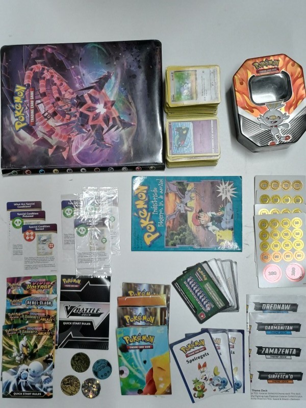 Lot Pokémon kaarten & accessoires