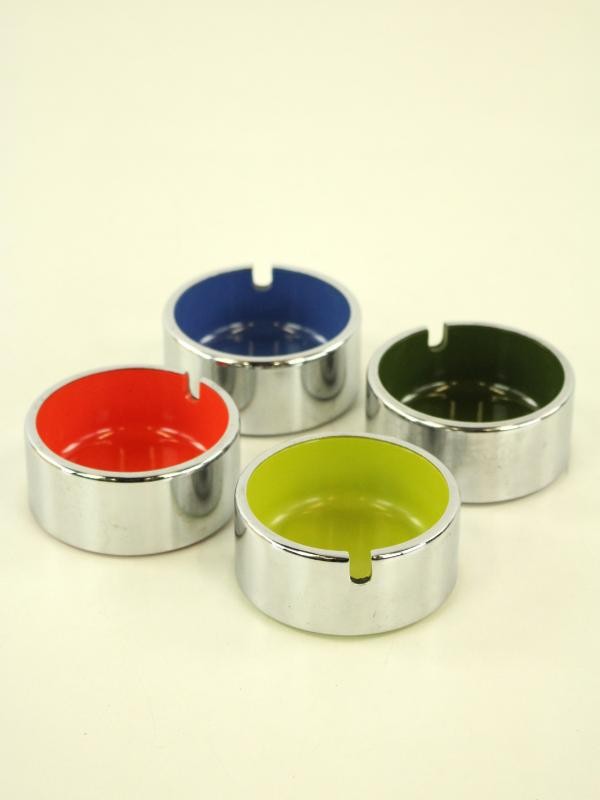 Kleurrijke, stapelbare asbakken - Isamu Kenmochi (1912-1971)