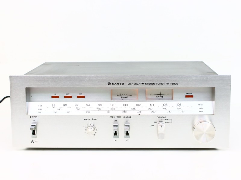 Sanyo Vintage Hi‑Fi Tuner - '70s