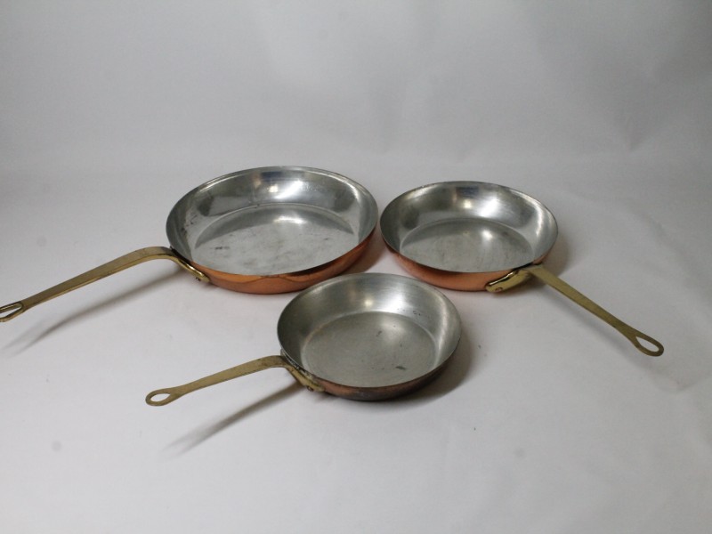 Set van 3 koperen steelpannen(Art. 3559)