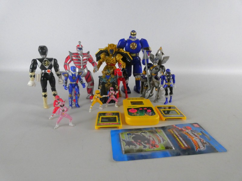 Power Rangers Collectie met spel computer + games en figuren - Kringwinkel
