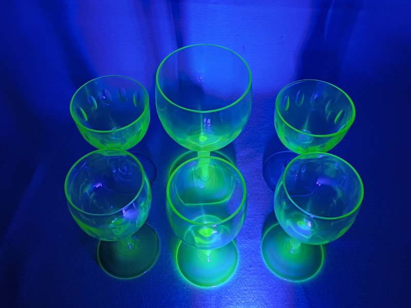 Set vintage uranium glazen
