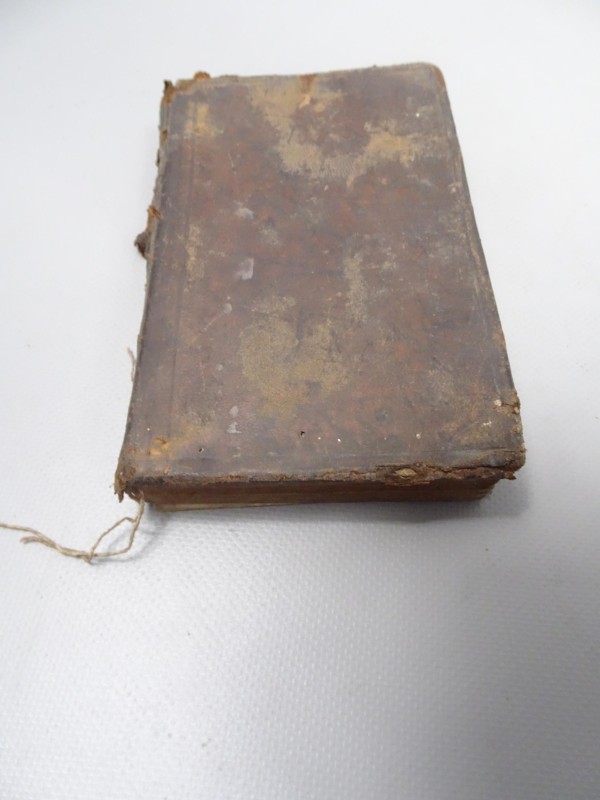 Antiek Latijns woordenboek "Gradus ad Parnassum"