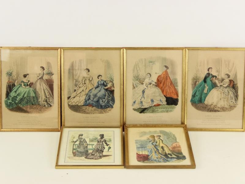 Reeks van 6 ingelijste Victoriaanse modeprenten uit o.a. La Mode Illustrée