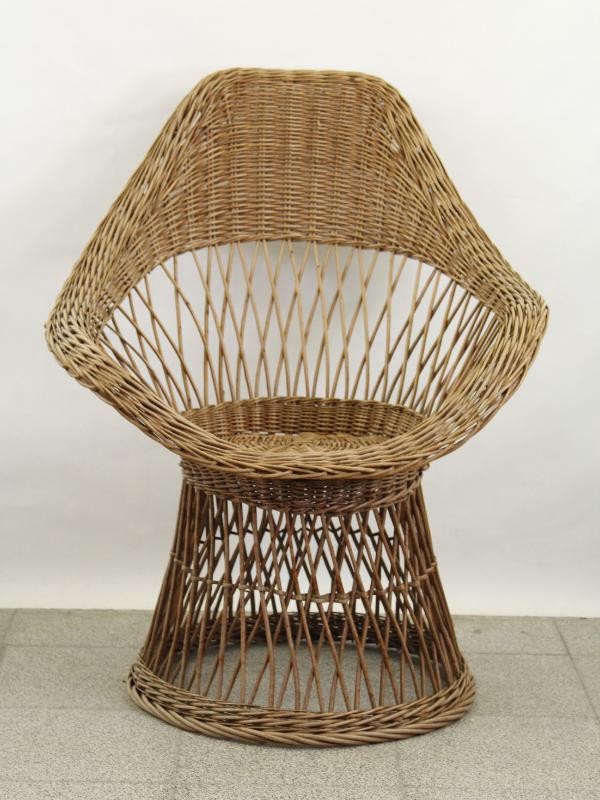 Vintage rieten Pauwstoel naar de Rama Rattan of Wicker chair