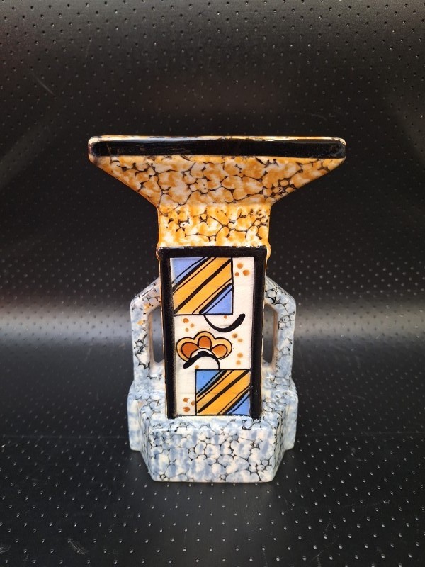 Art Deco ornament - Faïencerie de Wasmuël (AMC)