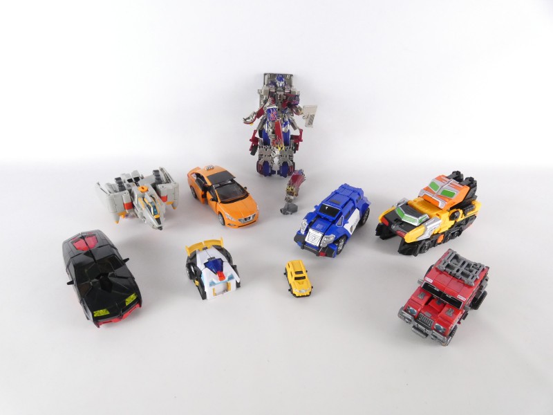 Set van diverse Hello Carbot transformeerbare voertuigen