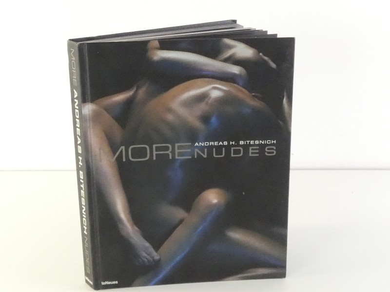 Fotoboek More Nudes van fotograaf Andreas H. Bitesnich