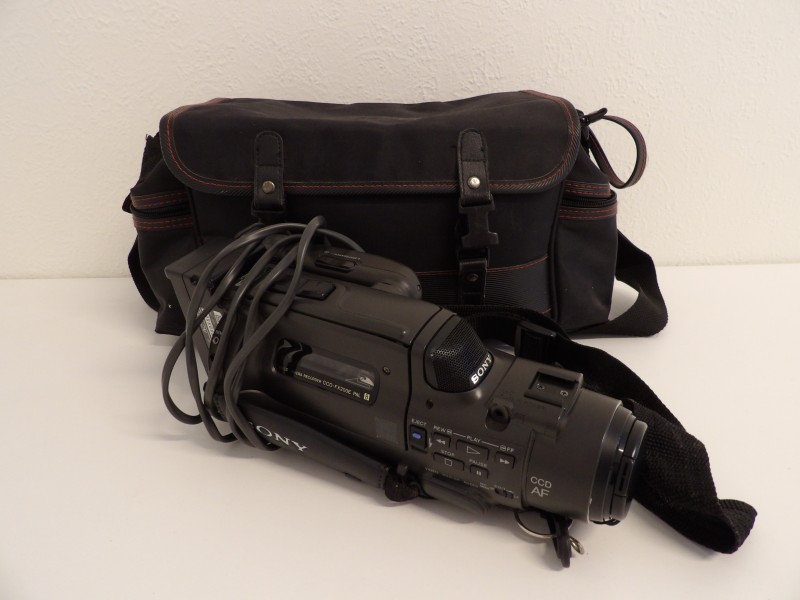 Sony CCD-FX200E PAL Handycam