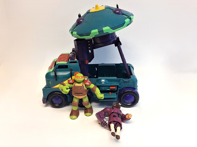 Rise of the Teenage Mutant Ninja Turtle Tank Taxi Truck